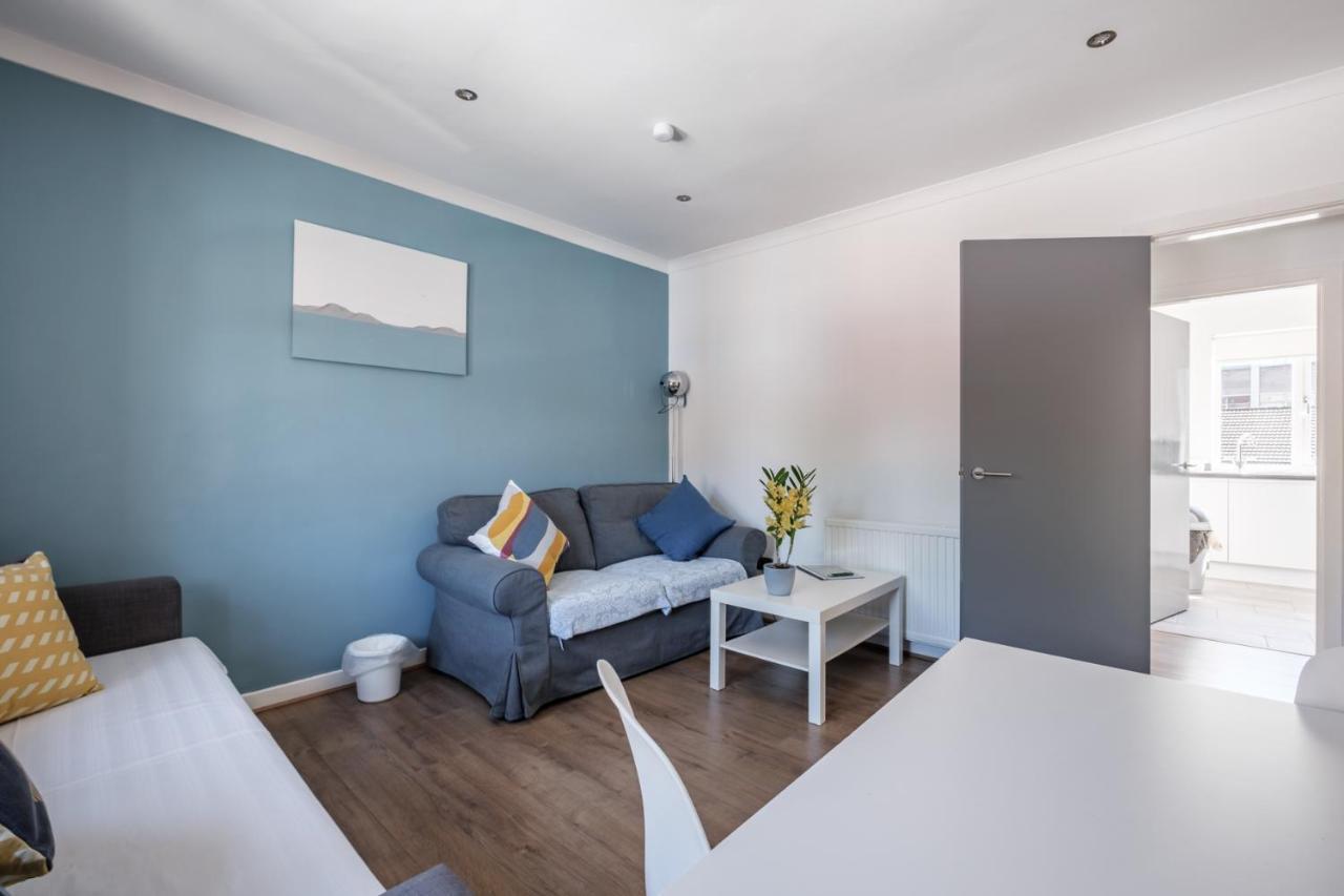 The Douglas - Spacious 2 Bed Apartment In Uddingston Ngoại thất bức ảnh