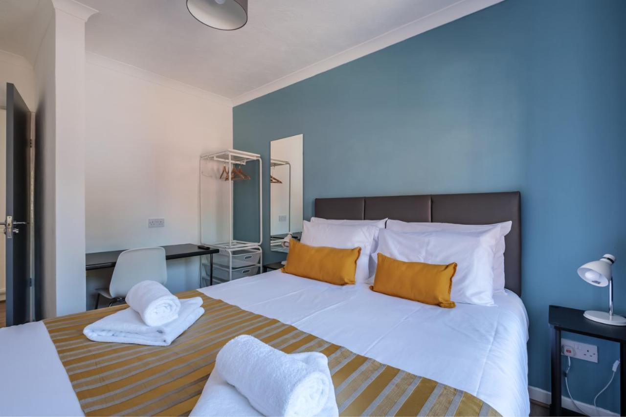 The Douglas - Spacious 2 Bed Apartment In Uddingston Ngoại thất bức ảnh