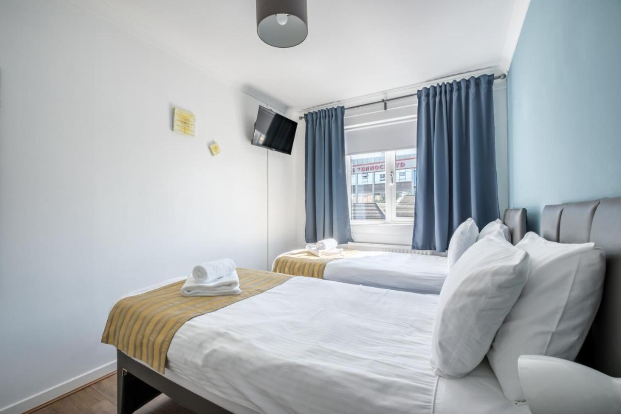 The Douglas - Spacious 2 Bed Apartment In Uddingston Ngoại thất bức ảnh
